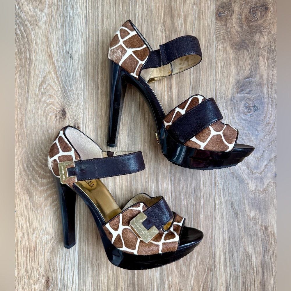 MICHAEL KORS Giraffe Print Haircalf Leather Platform Heels - Picture 5 of 8